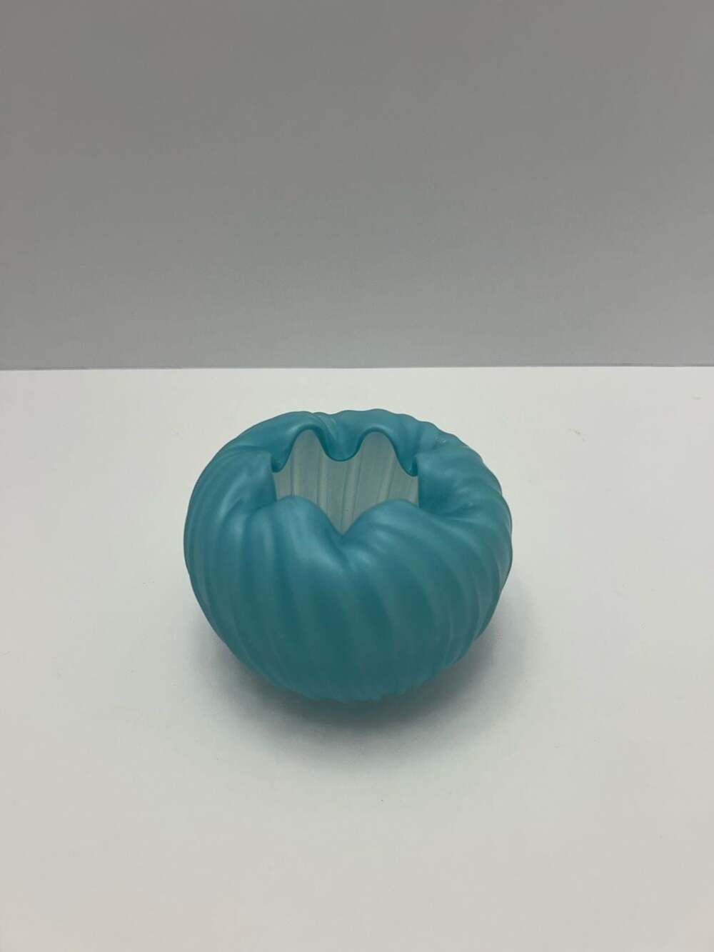 Vintage Fenton Blue Satin Glass Swirled Melon Rose Bowl Vase with Ruffled Edge